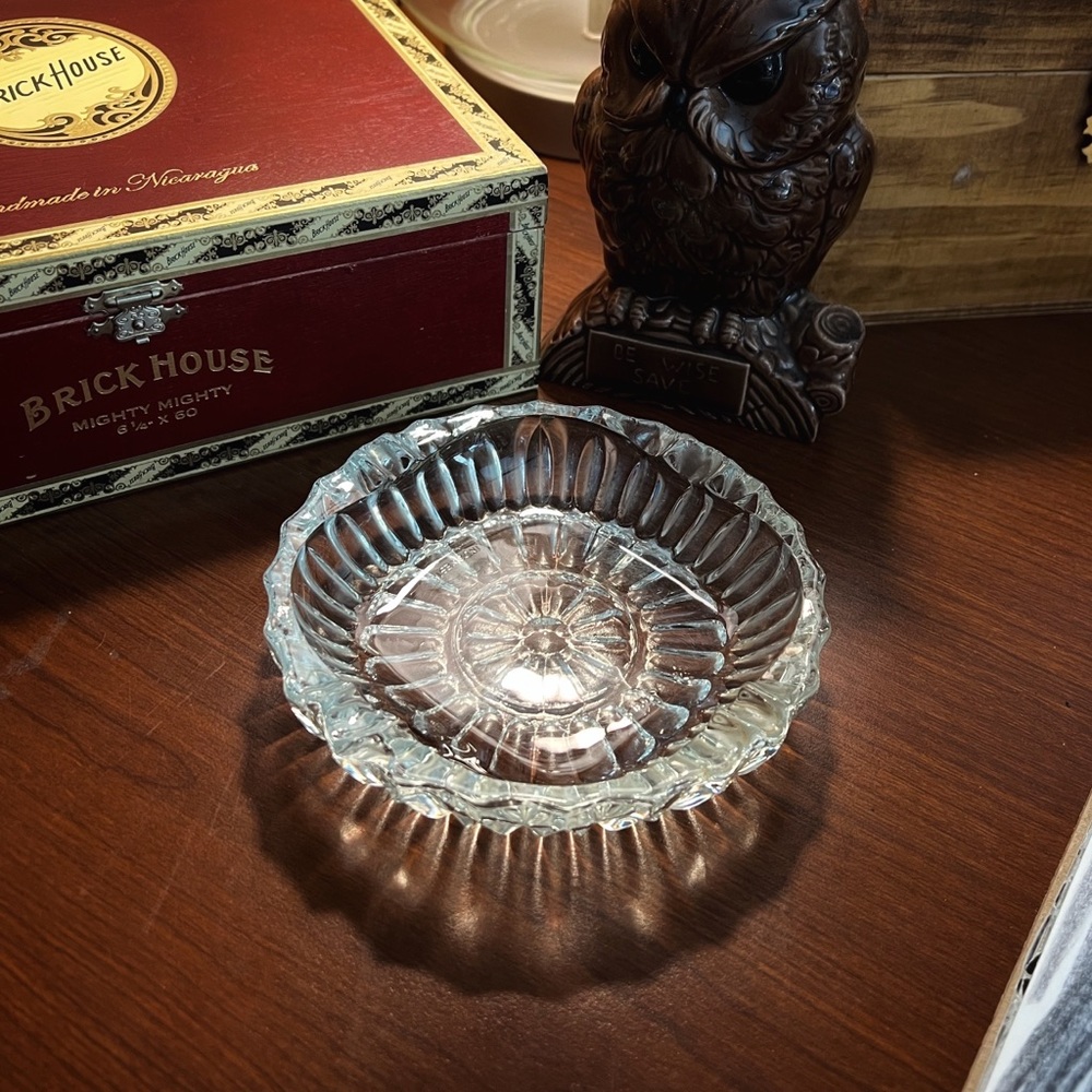 Vintage Pasari Pressed Glass 5" Round Square Ashtray